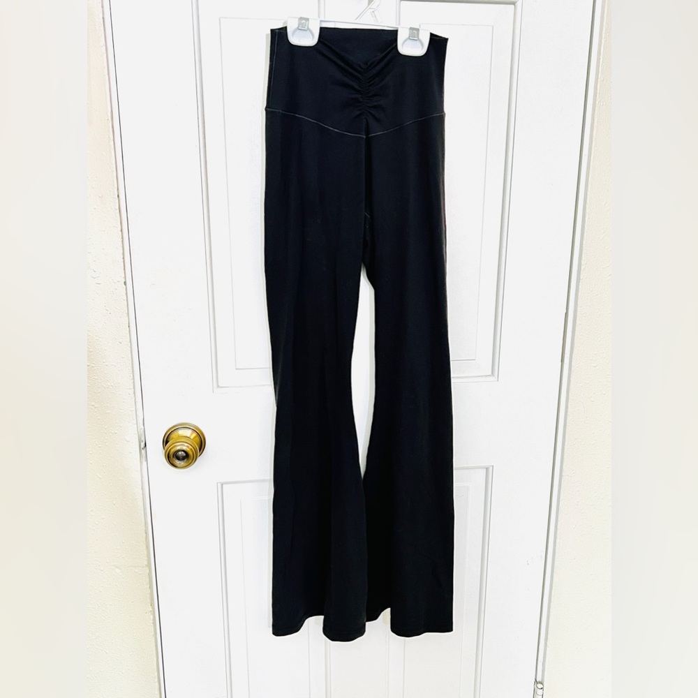 AERIE OFFLINE Hi-Rise Flare Legging, Size Small Short, Black